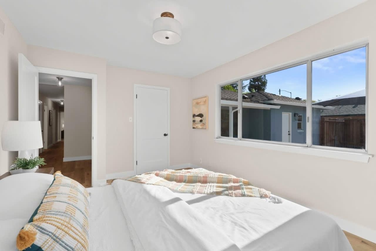 79 Catalpa Ln