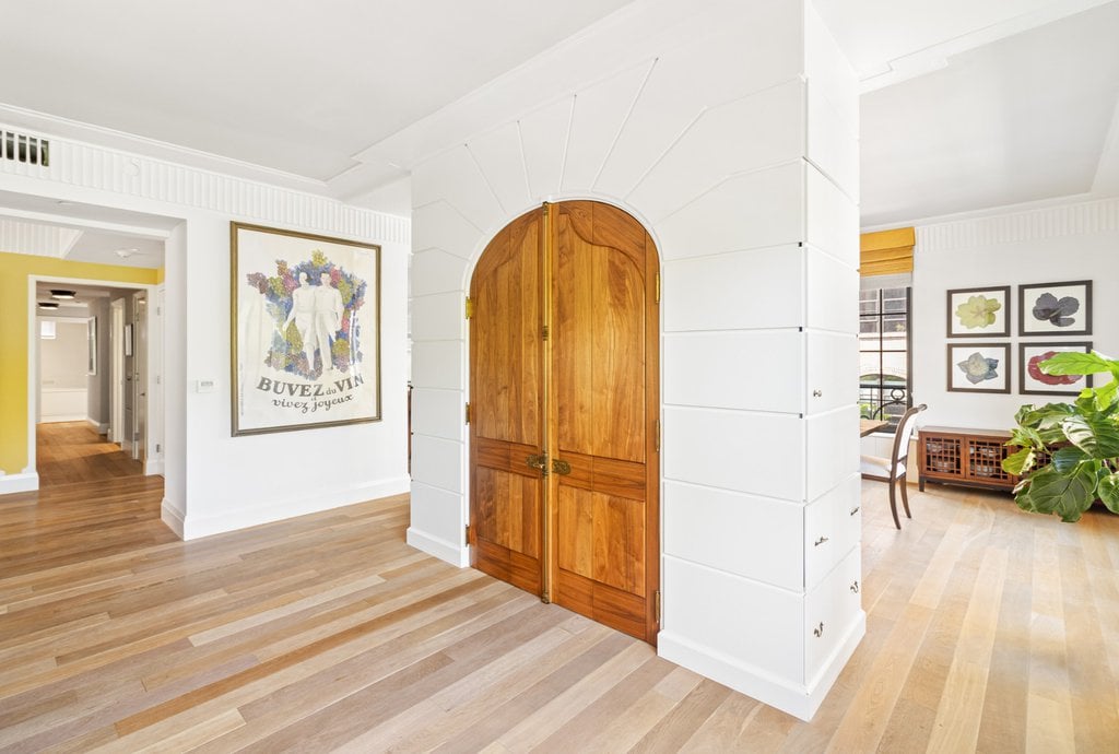 30 Henry Street, #3