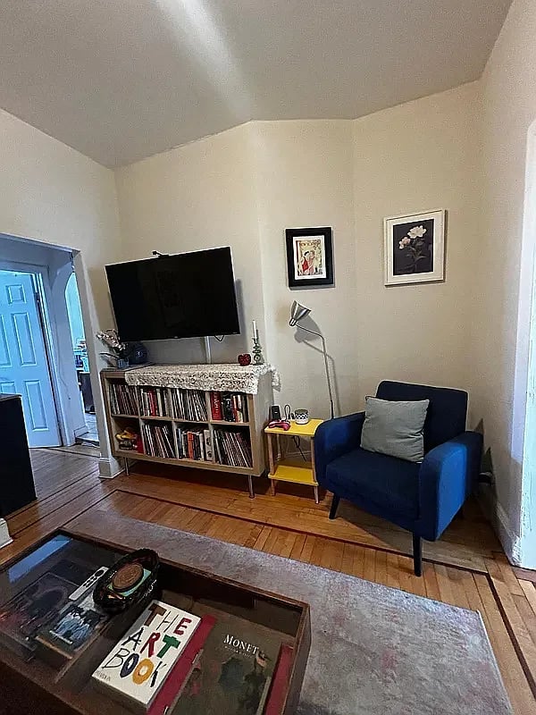 1023 Willoughby Ave 2 