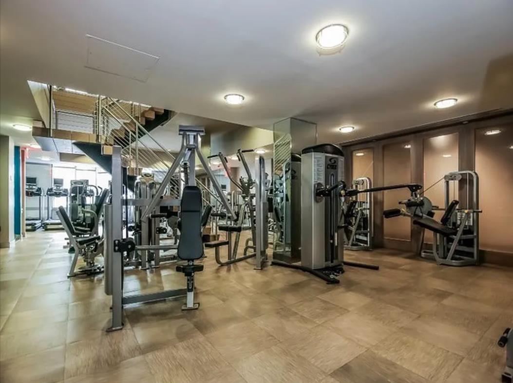 225 Rector Place, Apt 21A