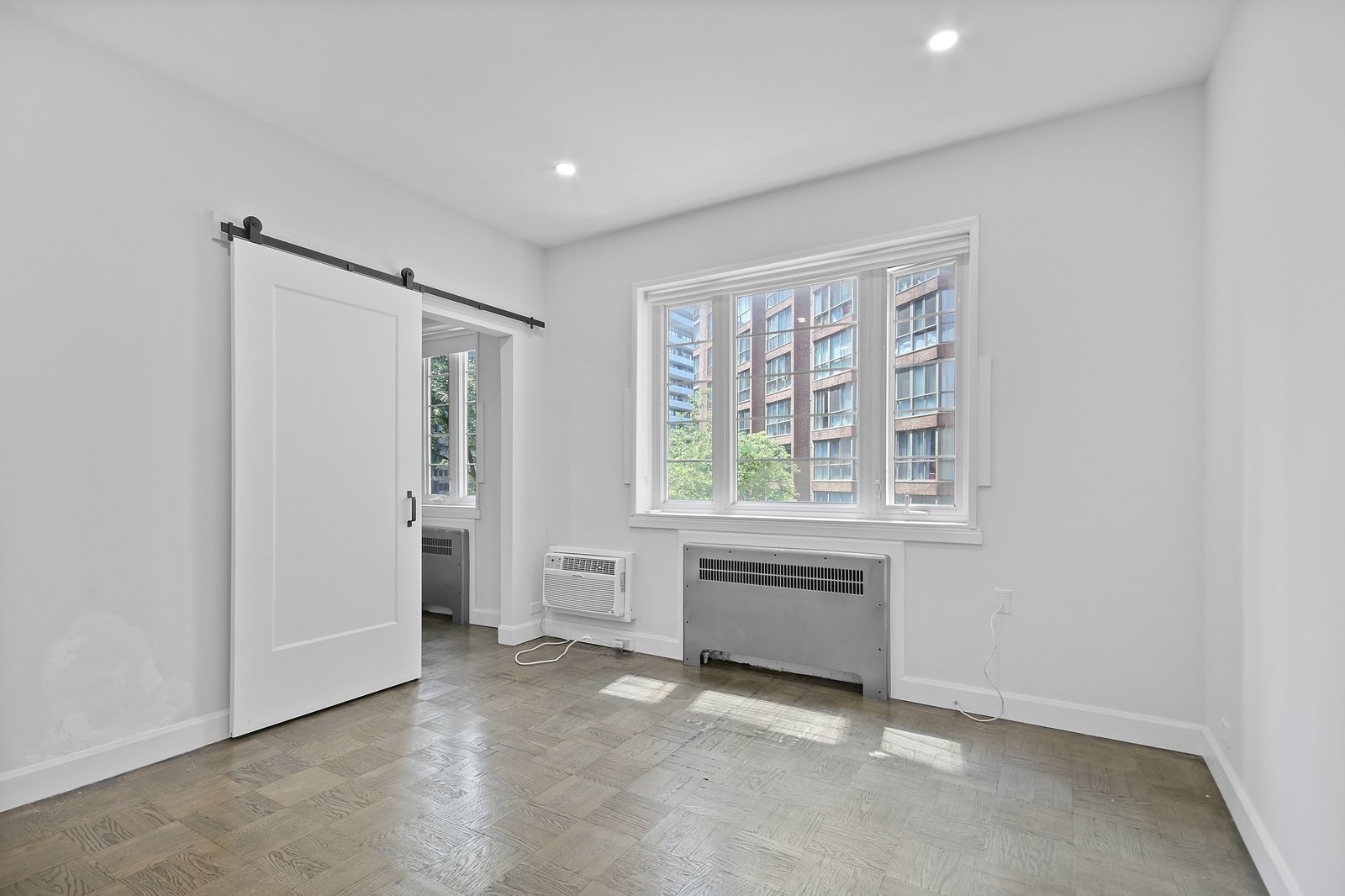  26 St. Joseph Street Unit: 607