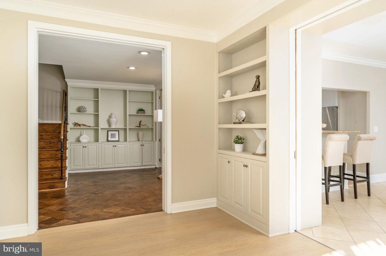2700 Virginia Ave NW Unit 101/102