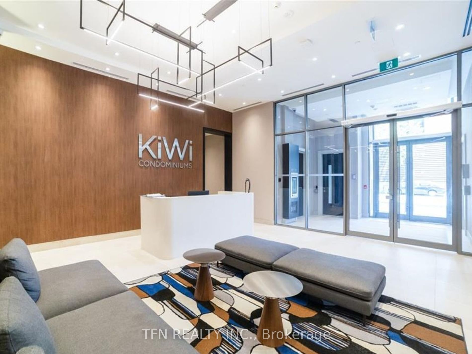 212 King William Street Unit: 910