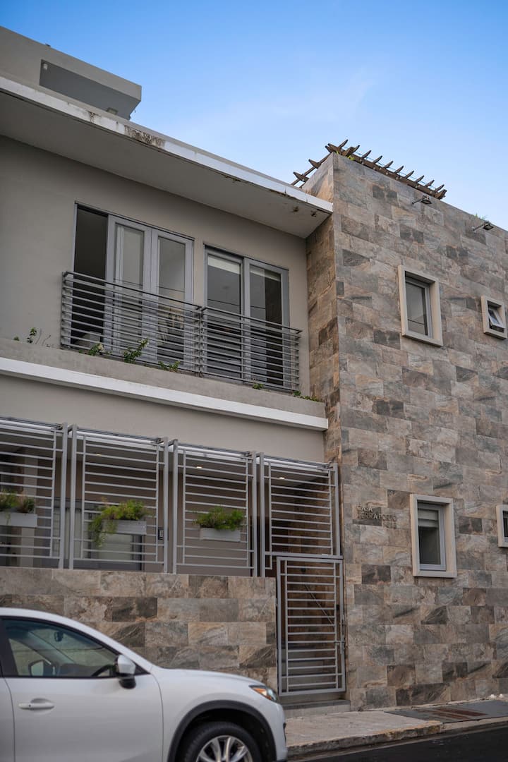 Casa Terra Porto #1• Bright Corner Unit w/ Rooftop - Airbnb