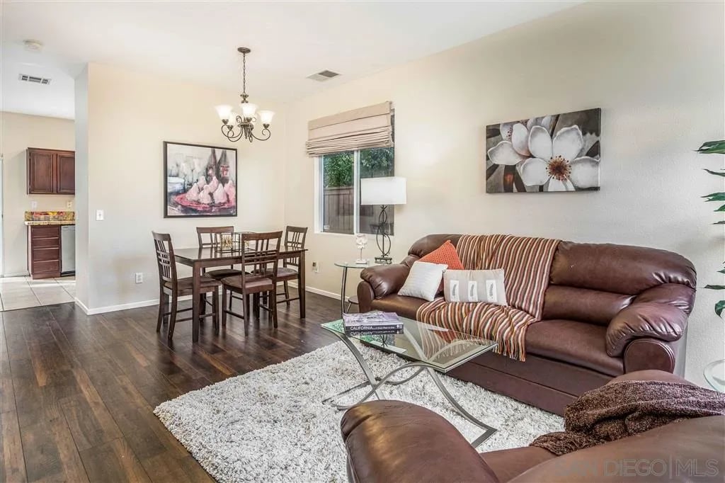 4701 Lagunita Way