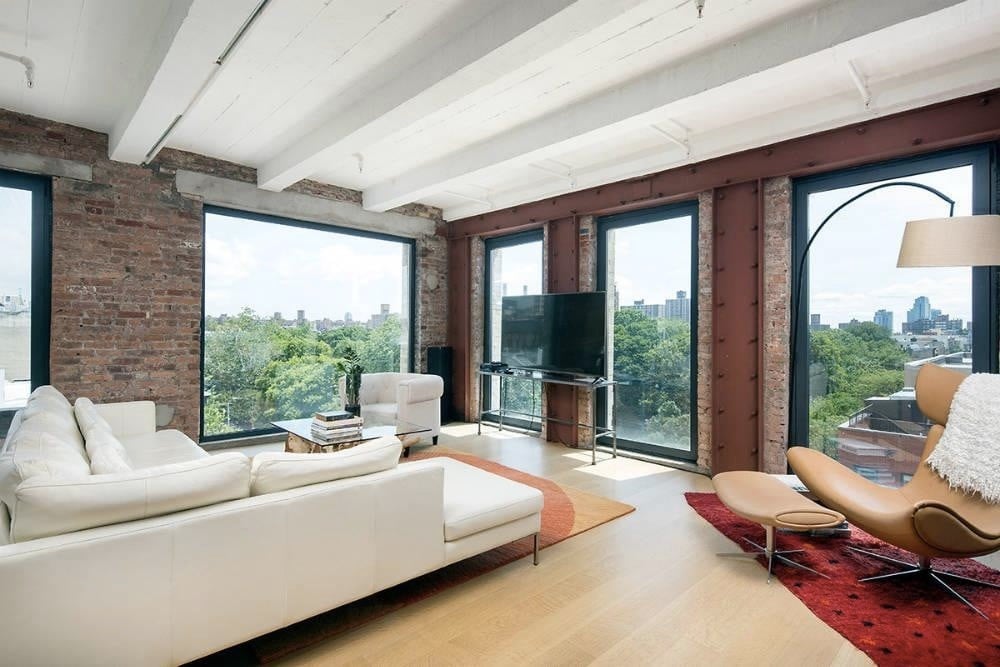 130 East 7th St, #6