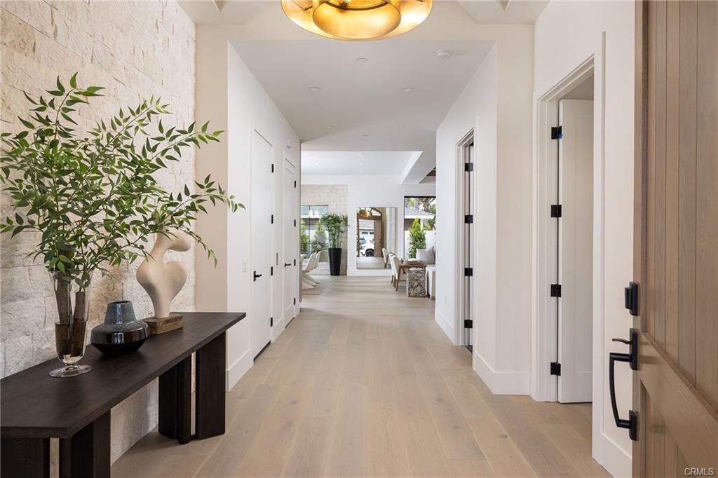 9121 Christine Dr.