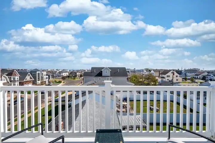 #38 Stunning Colonial