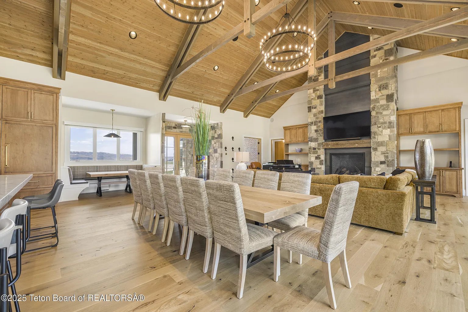 2399 Chapel Rd