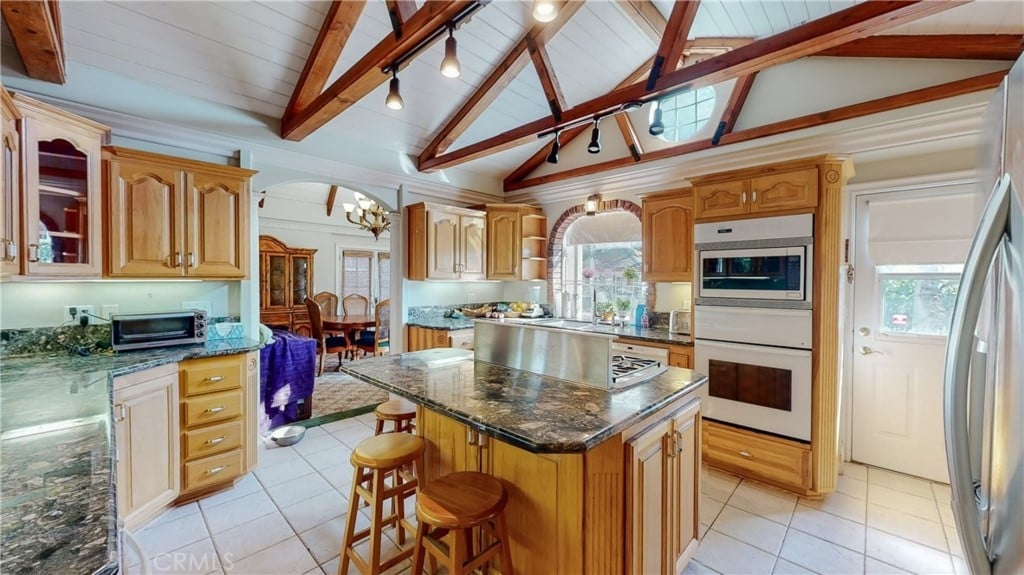 1310 Westlyn Pl