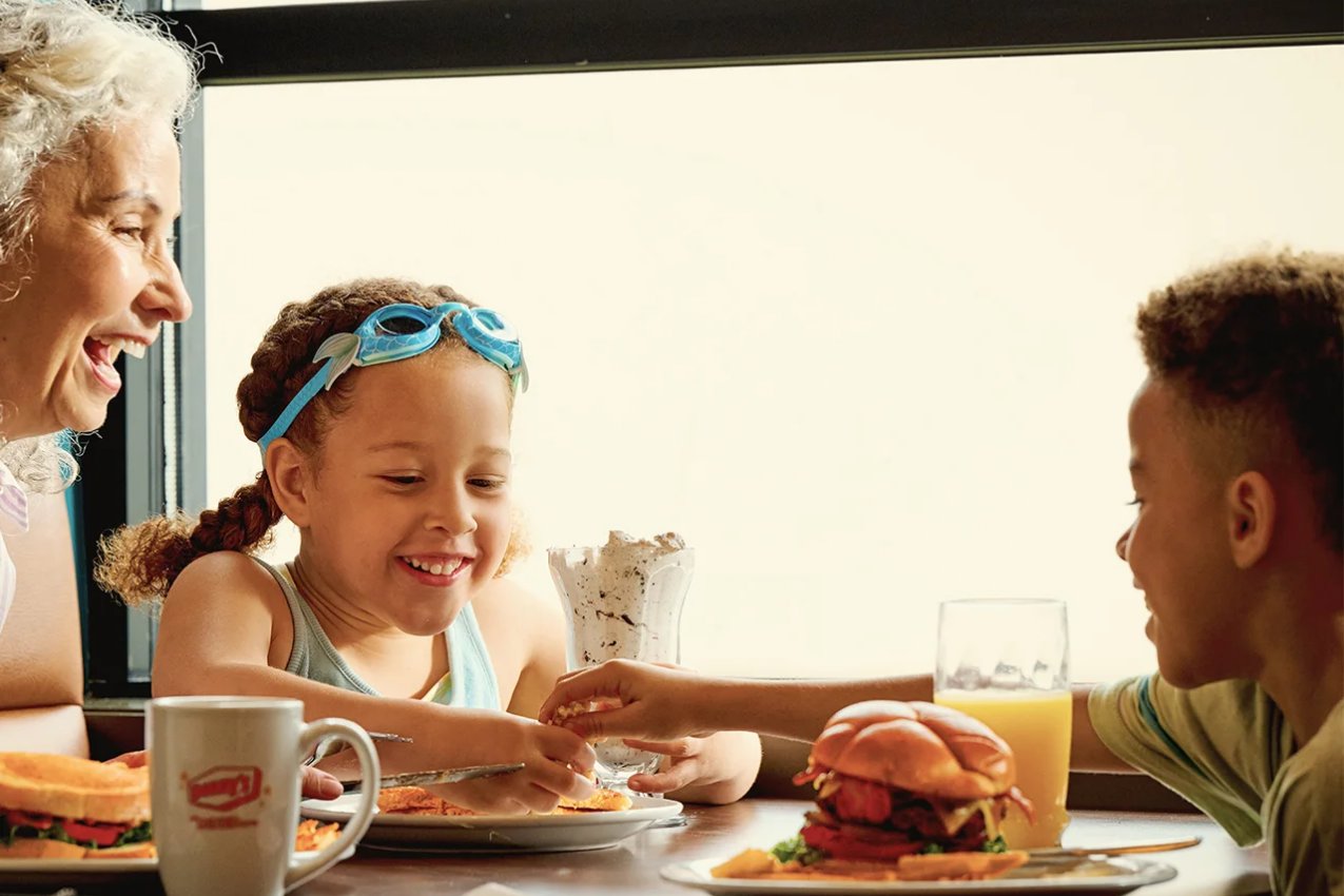 Restaurants Where Kids Eat Free (& Cheap) in Dallas-Fort Worth