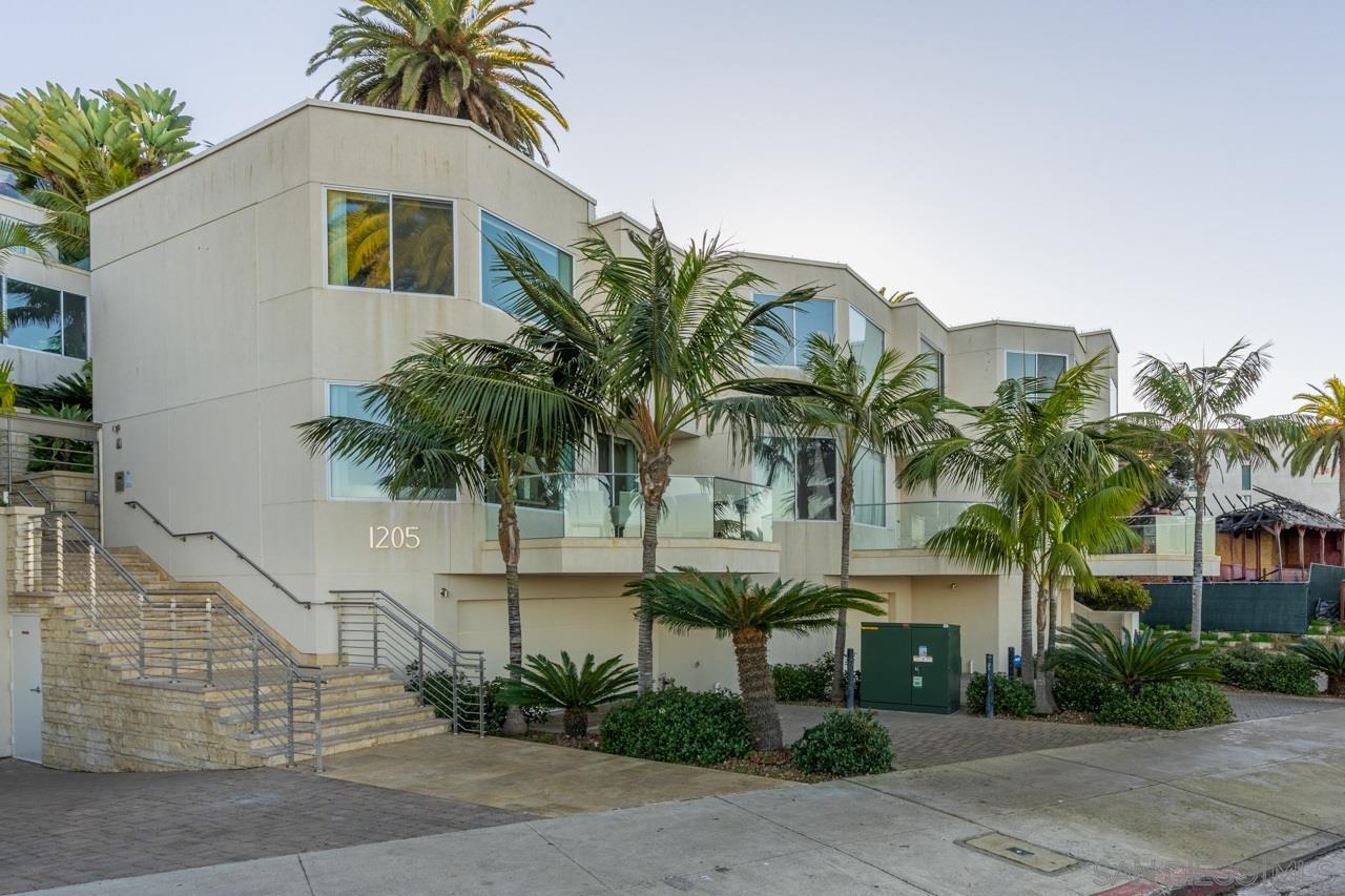1205 Coast Blvd, #A