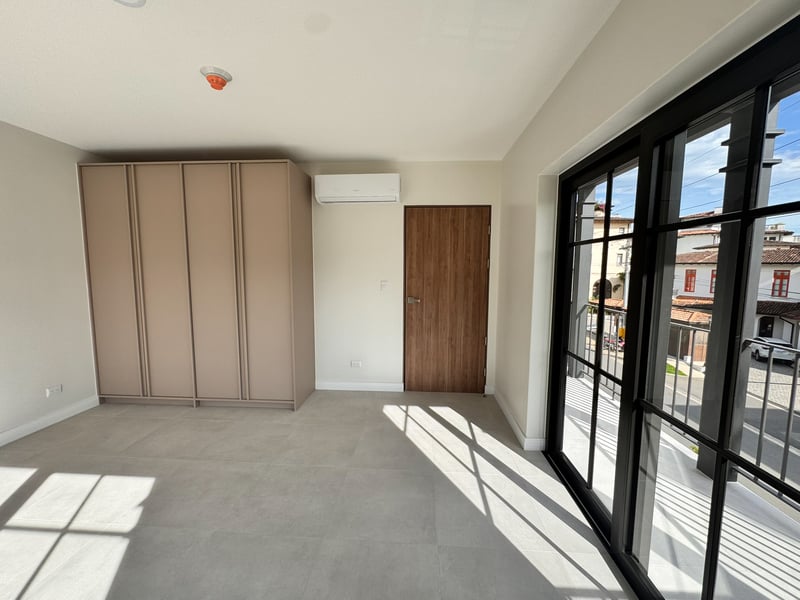 292052 La Rambla | Elegant Two-Bedroom Residence at the Crossroads of Las Catalinas’ Energy and Charm