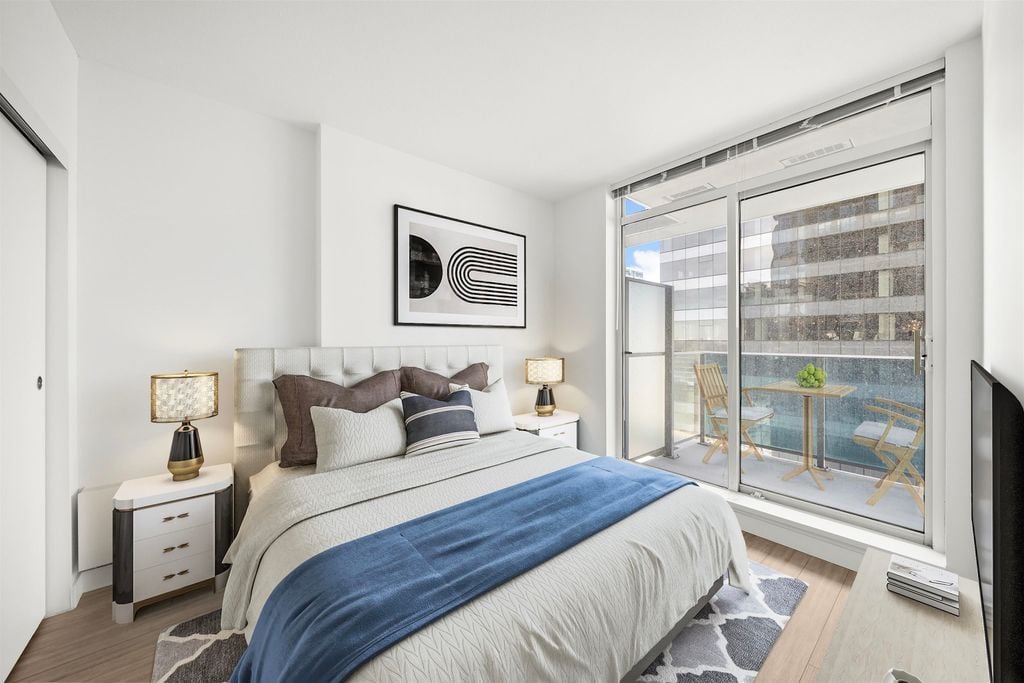 13615 Fraser Hwy, #1207