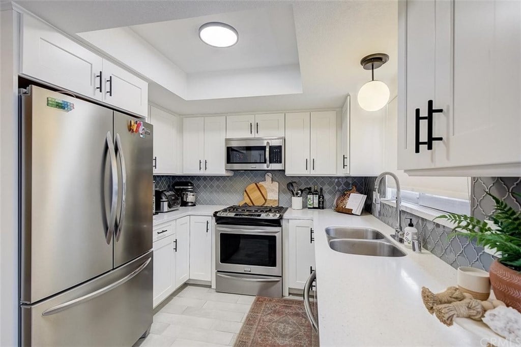 5743 Monte Vista St, Unit 6