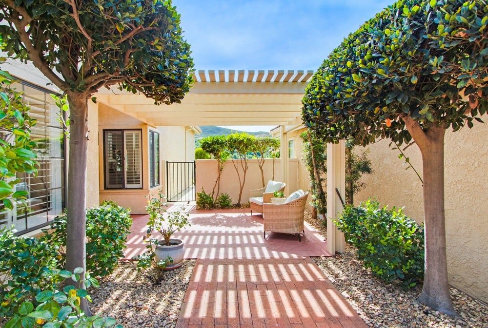 28782 Vista Valley Dr