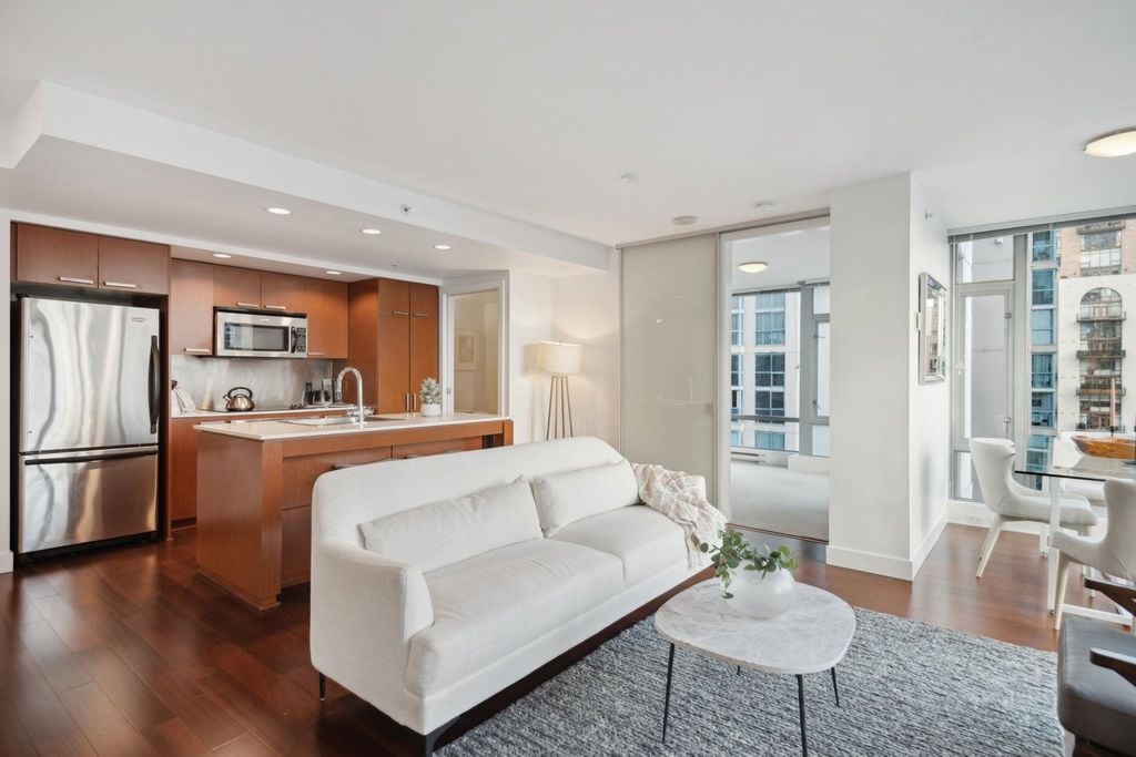 1255 Seymour St, #1502