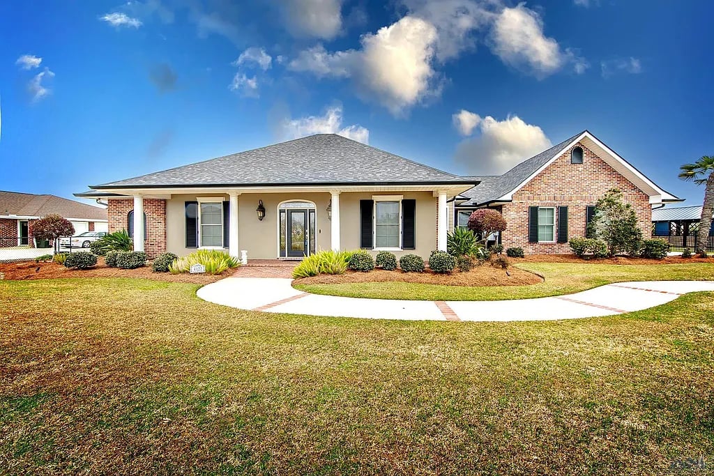 4122 Bayou Estates Dr