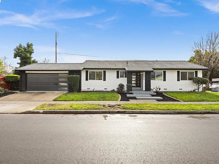 1076 Idlewood Dr