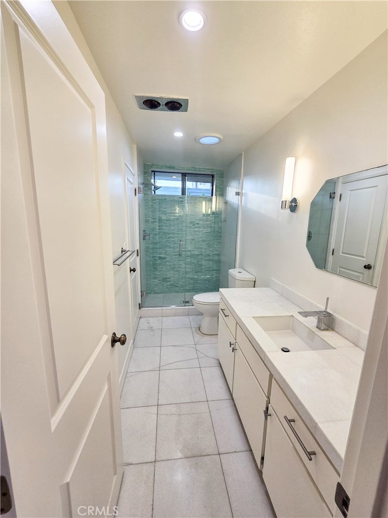 1310 Roxbury Dr #302