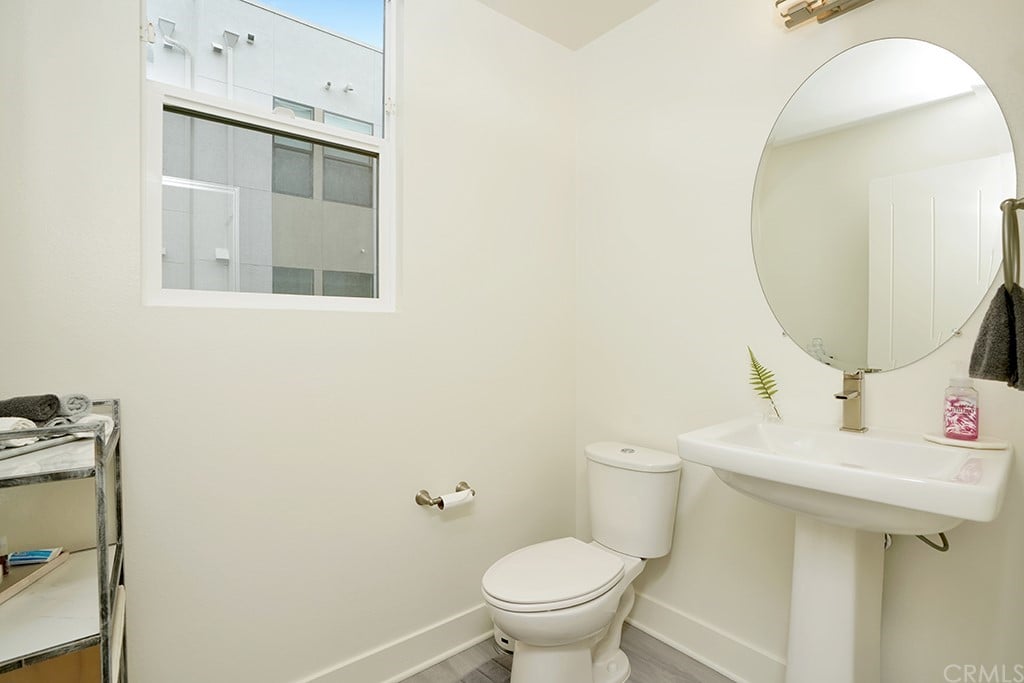 1687 Monarch 17 West