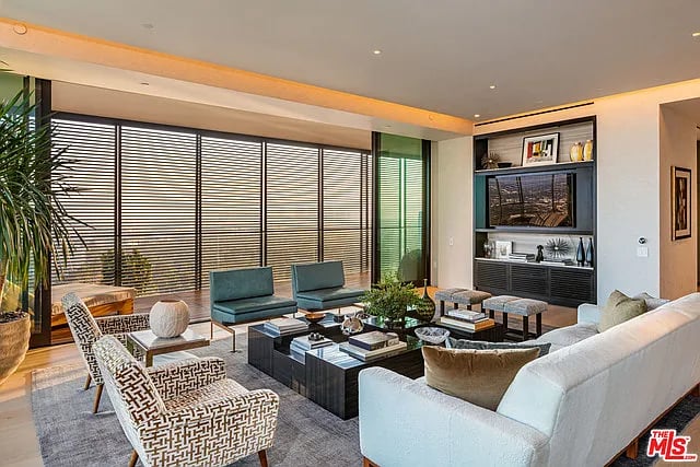 9040 W Sunset Blvd #1203