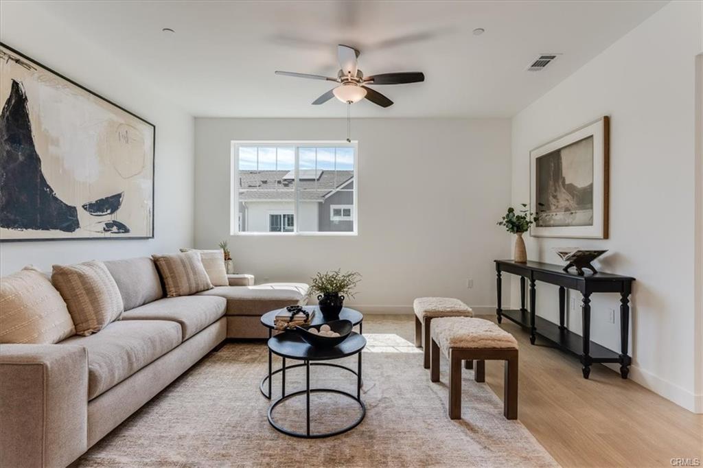 1198 Tiburon Way