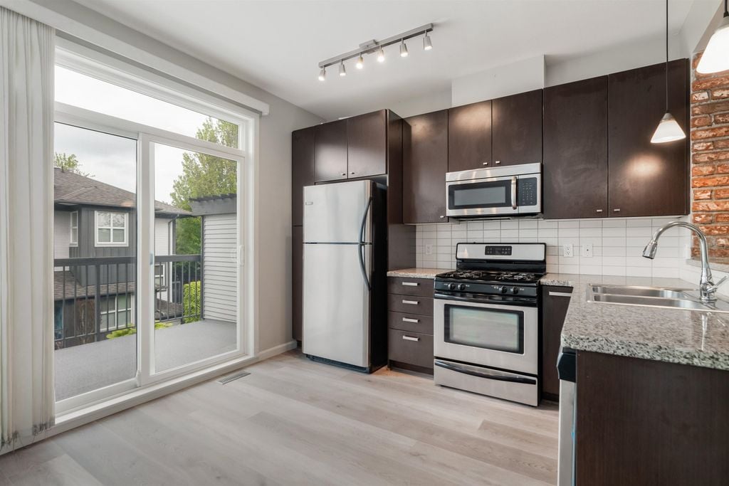 18777 68a Ave, #11