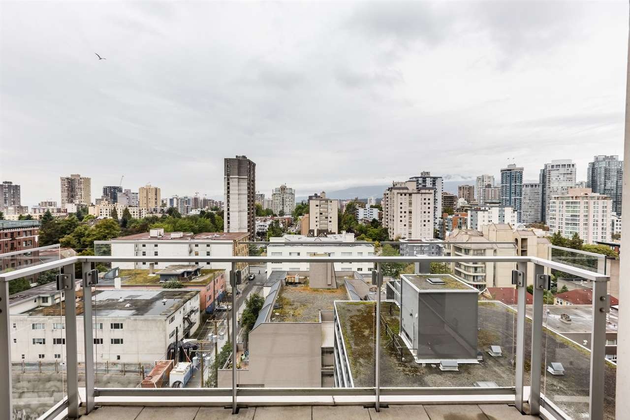 1028 Barclay St, #1406