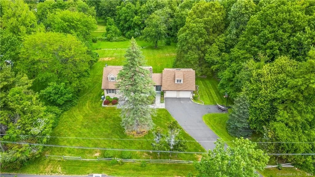 54 Chestnut Hill Road