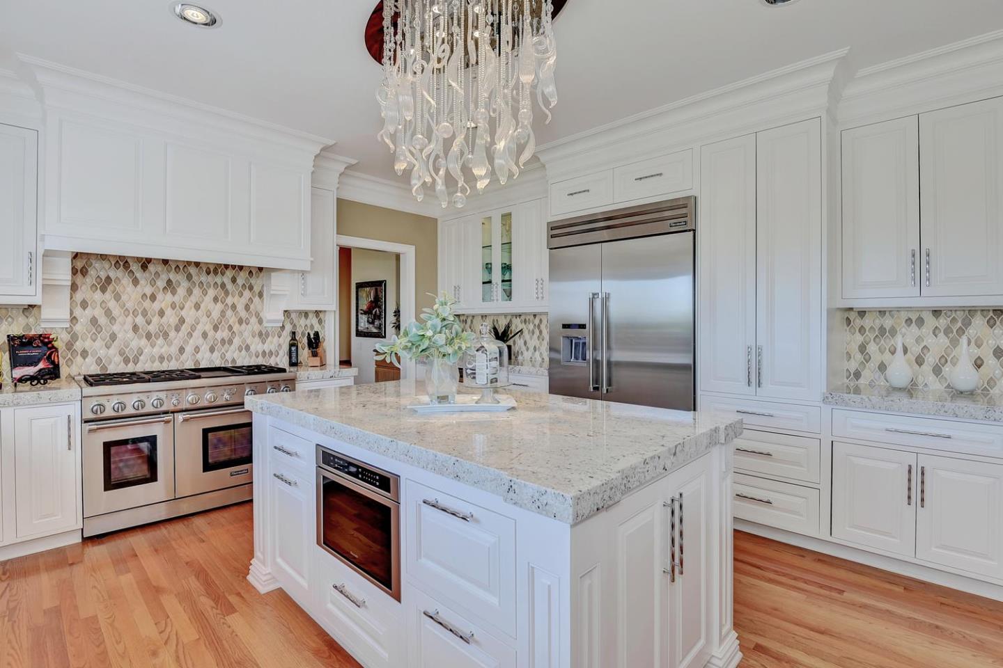110 Alerche Dr