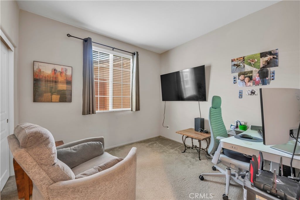 40042 Calle Real