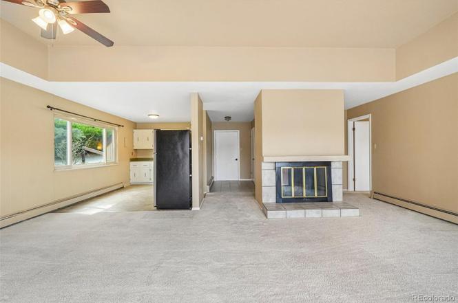 Lake Woodmoor Investor Special – Rare 1-Bed Lakeside Townhome with Huge Upside