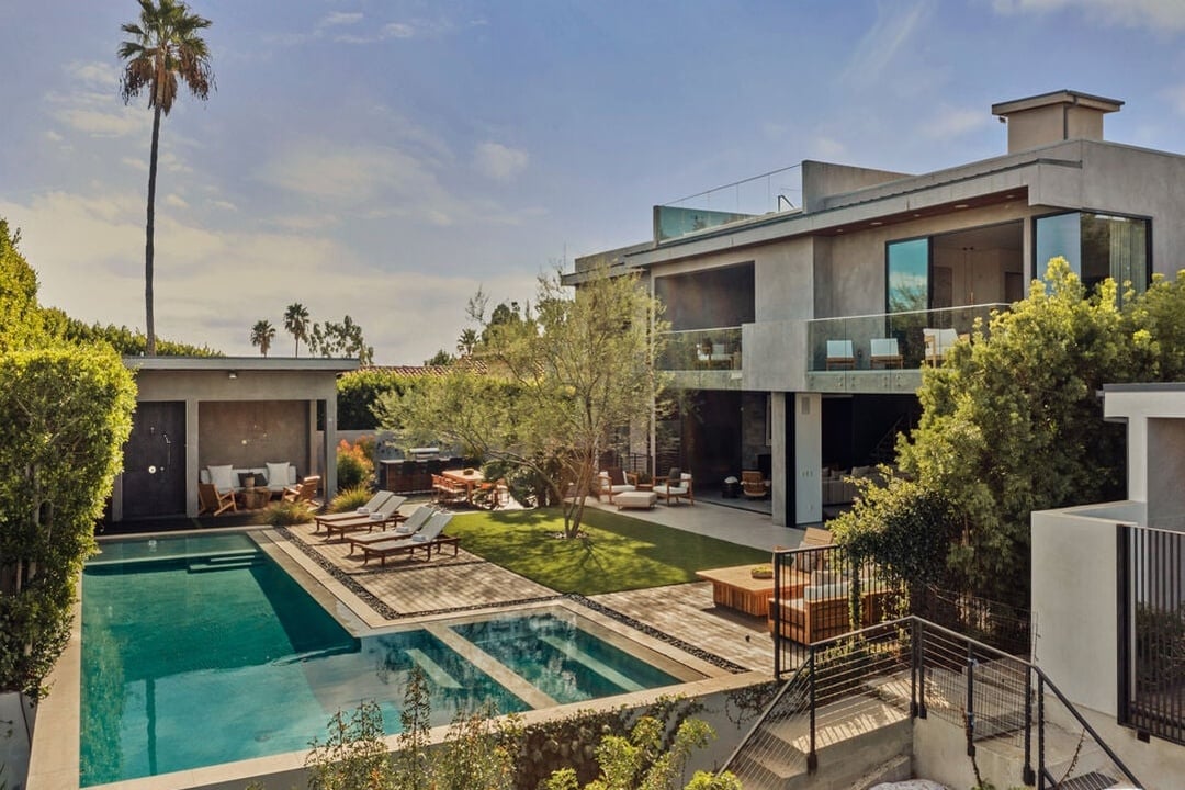 Aria Vista, Stradella Rd, 90077