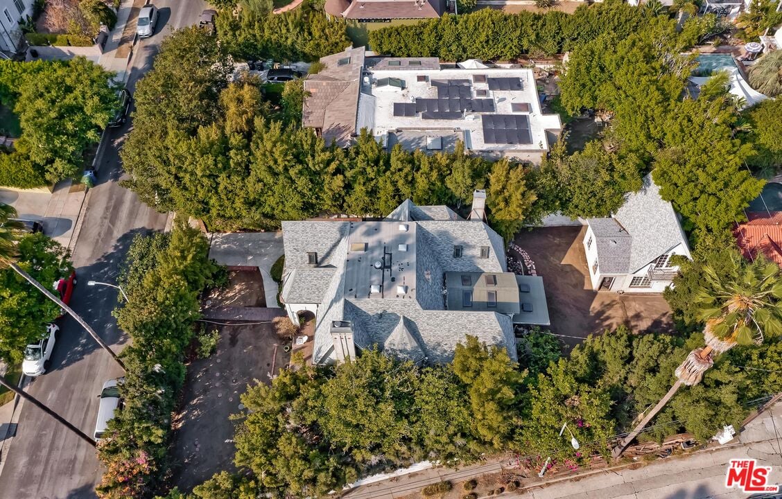 1706 N Orange Grove Ave