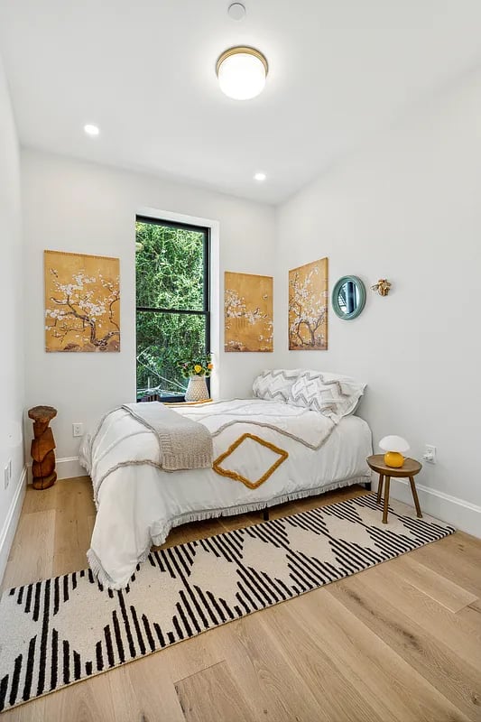 353 6th Avenue #2