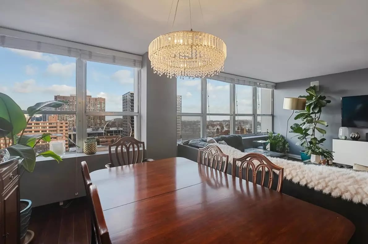 655 W Irving Park Rd #1004