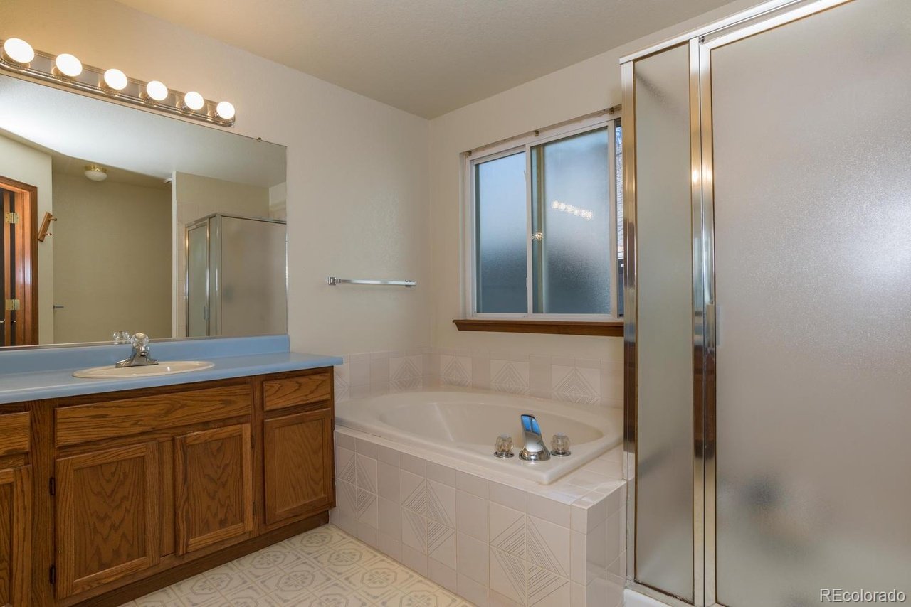 2555 S Jellison Ct