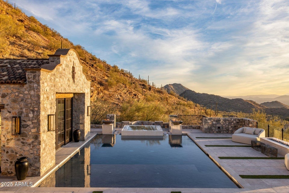 11268 E Moonlight CYN