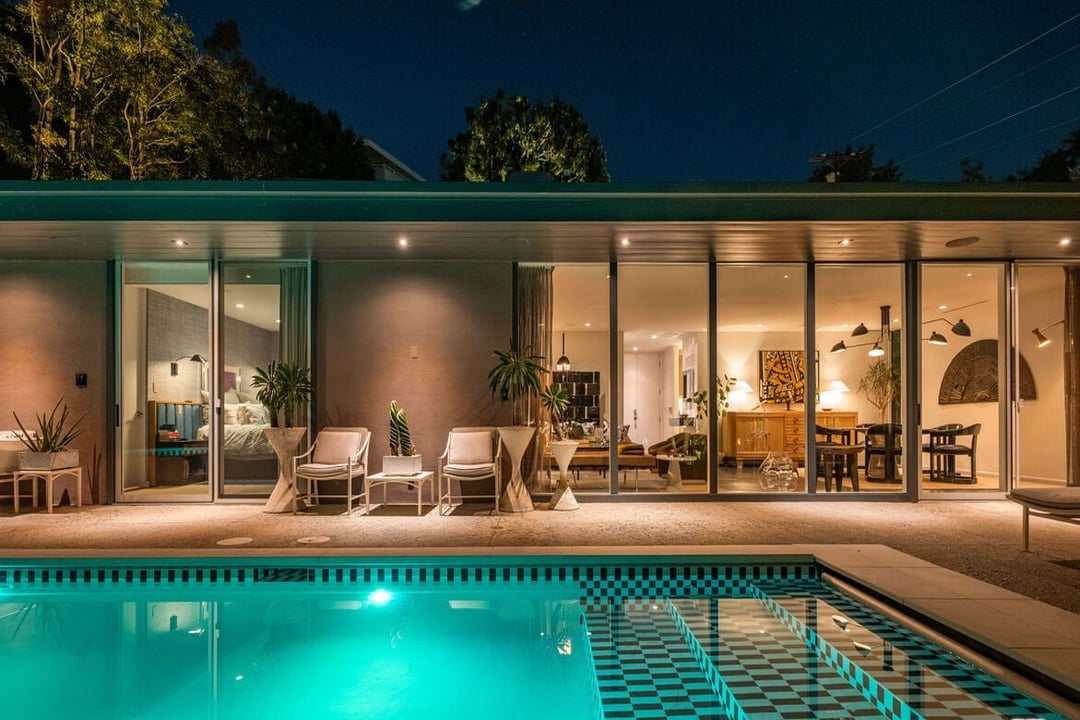 Windmere Vista, Cordell Dr, 90069