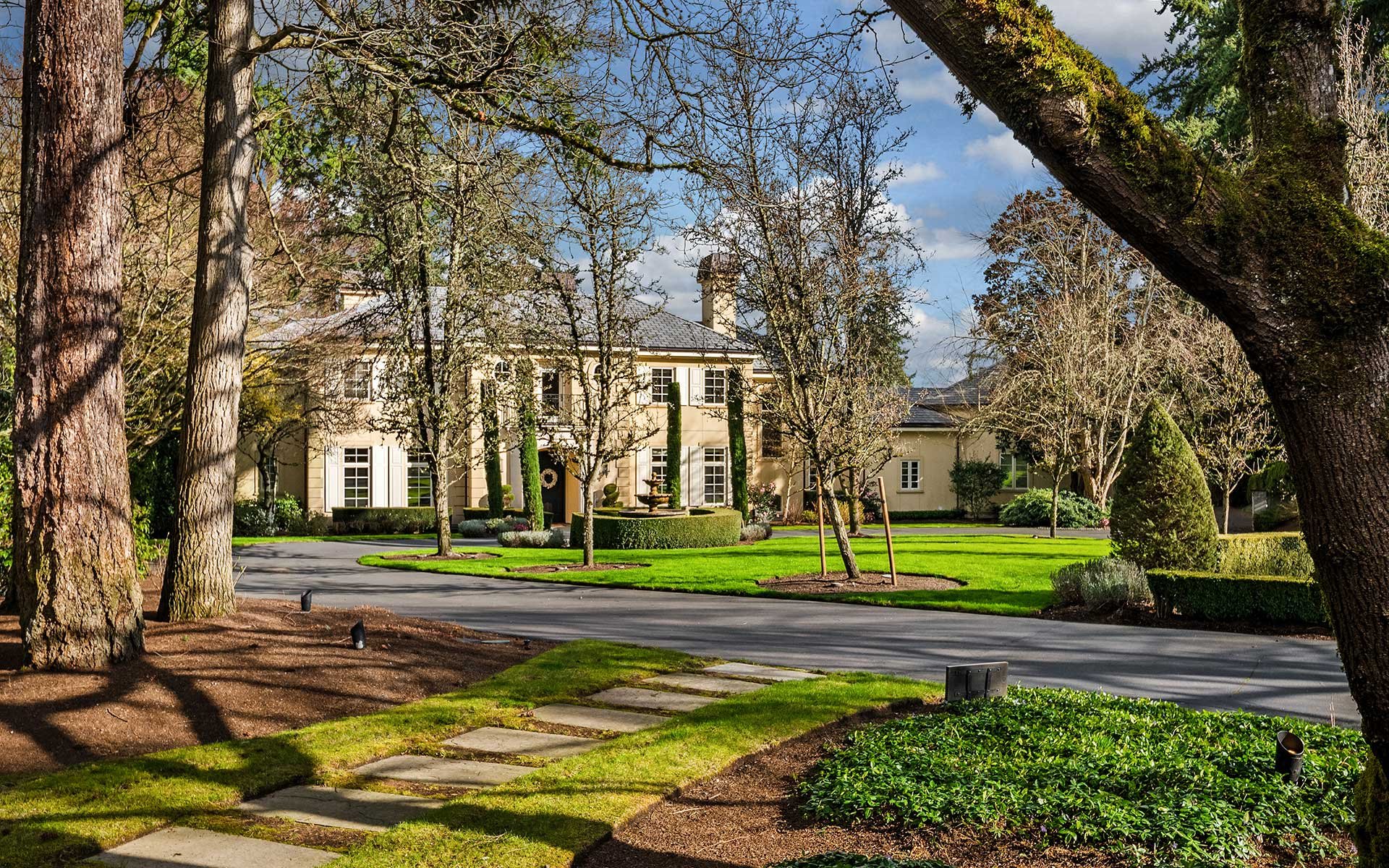 Sophisticated, Timeless Style in a Prized Medina Location on Overlake Golf Course