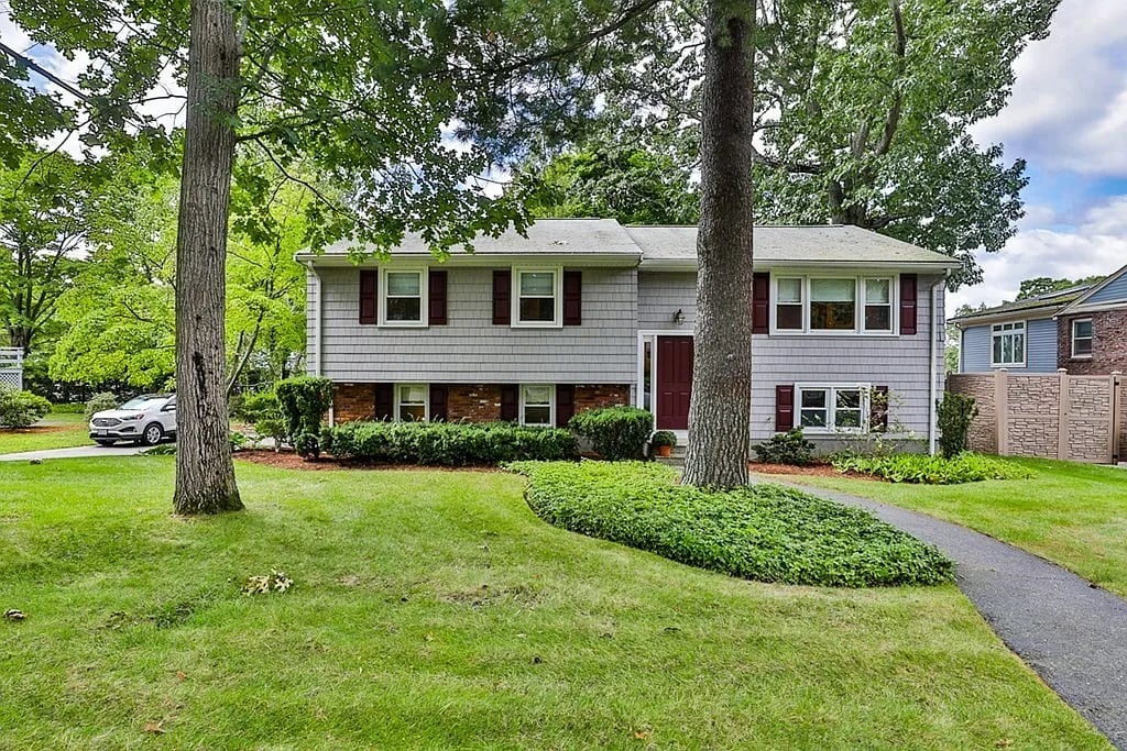 30 Cedarway