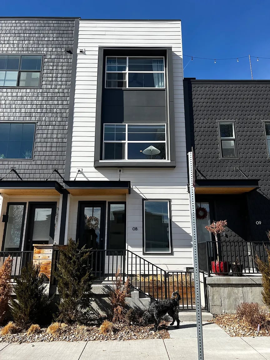 3715 Jason St #8