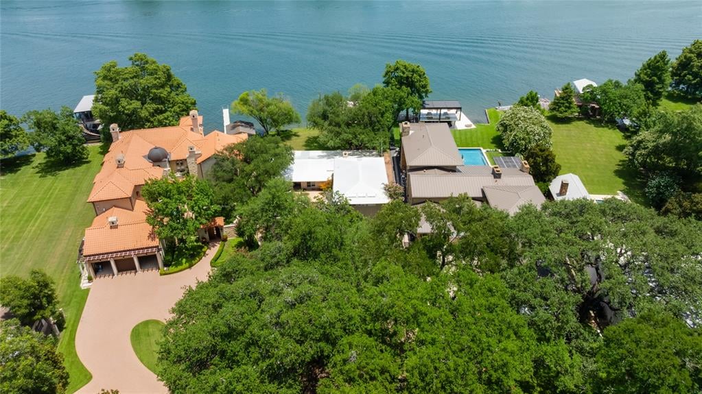 Lake Austin Waterfront