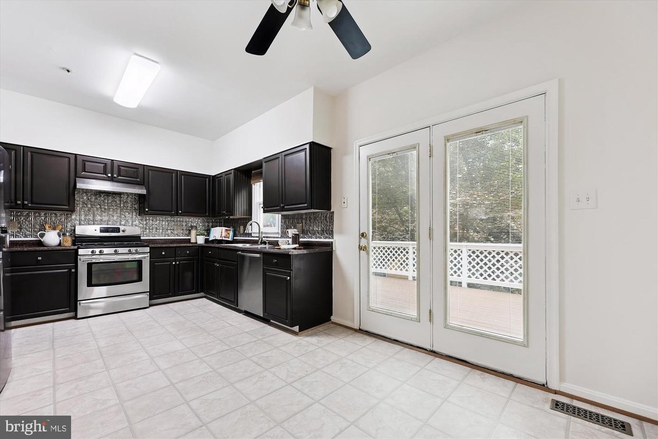 473 Tschiffely Square Rd