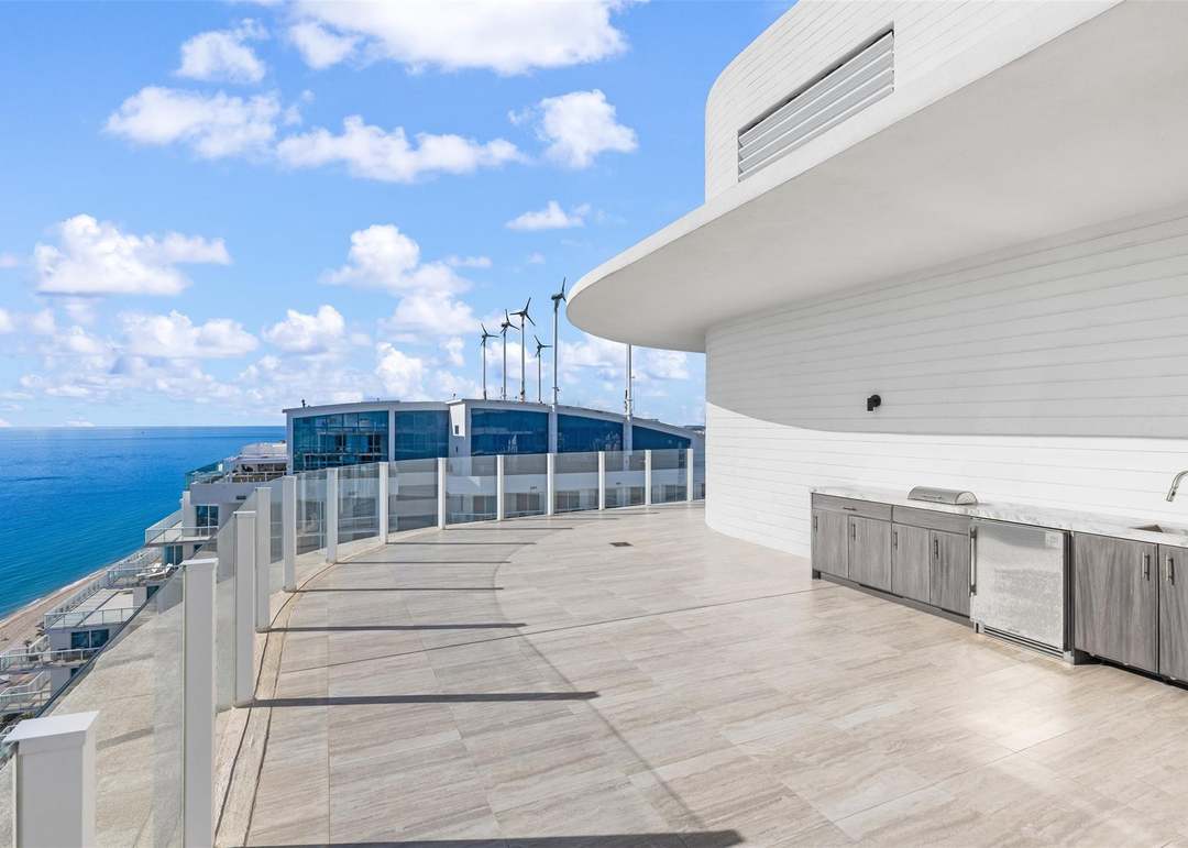 525 N Fort Lauderdale Beach Blvd #2201