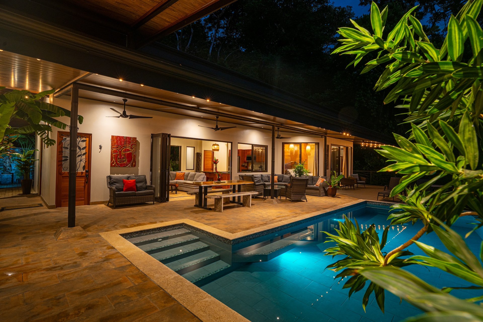 Casa Meraki: Modern Tropical Living with Whale’s Tail Views in Uvita