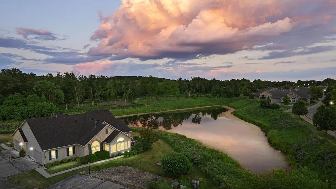 62 Pond View Way