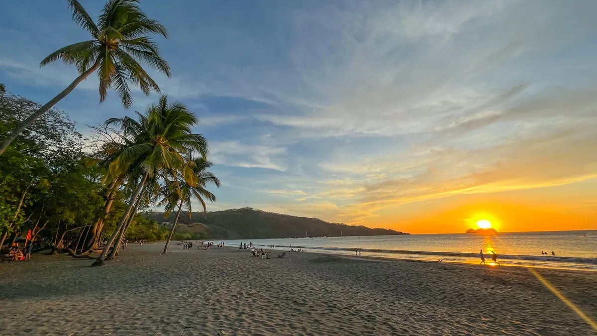 Ground Level Condo with a Yard