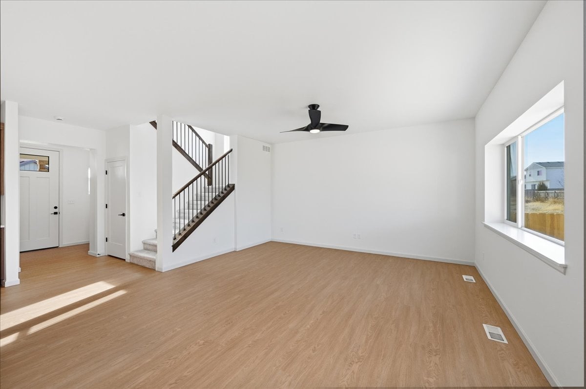 15 Snowcap Dr Windsor